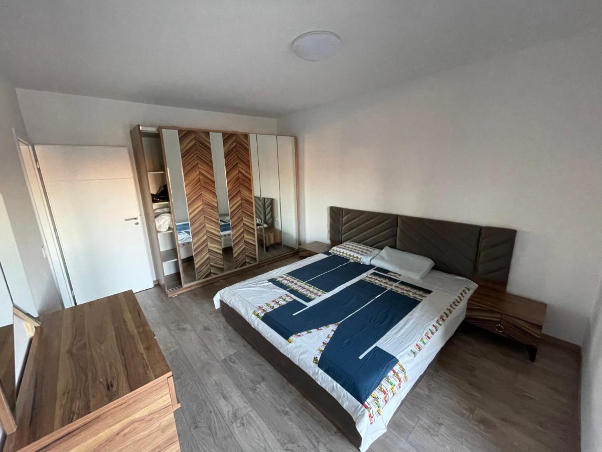 Shooter Apartments Ferizaj Exteriör bild