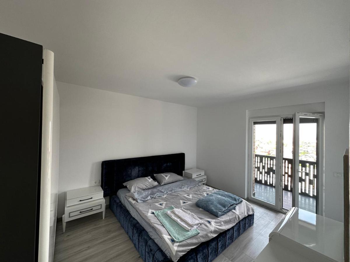 Shooter Apartments Ferizaj Exteriör bild