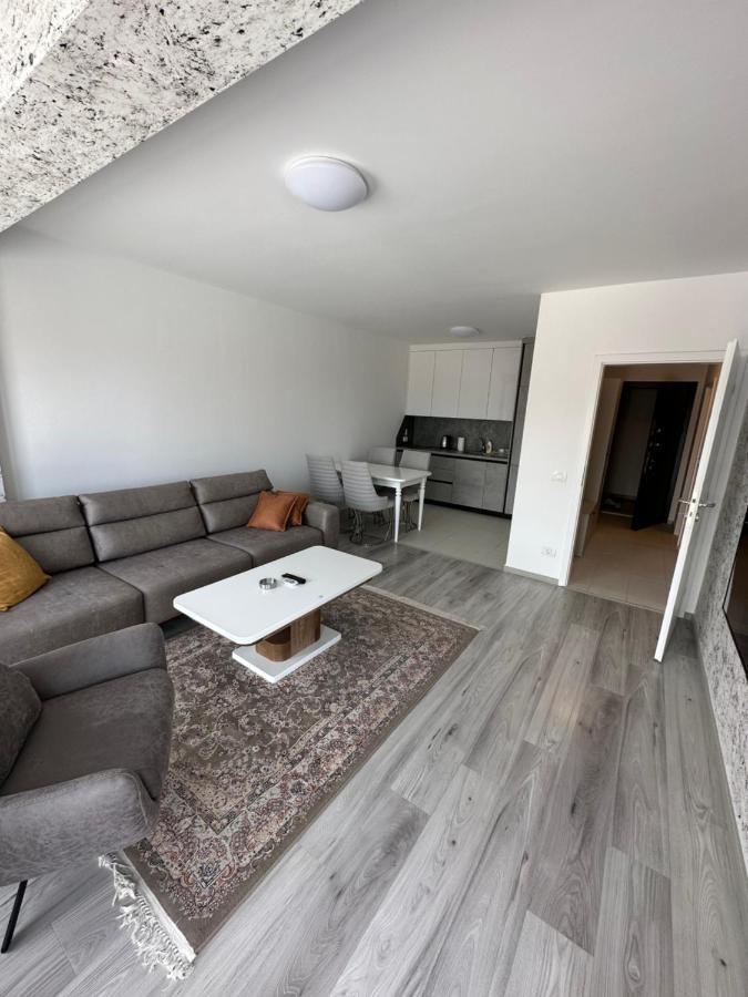 Shooter Apartments Ferizaj Exteriör bild